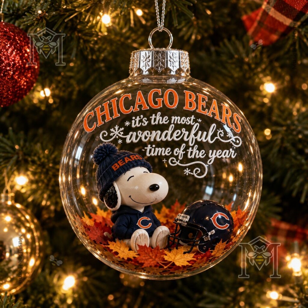 Chicago Bears Snoopy Christmas Snow Globe Ornament 2026 - photo 3