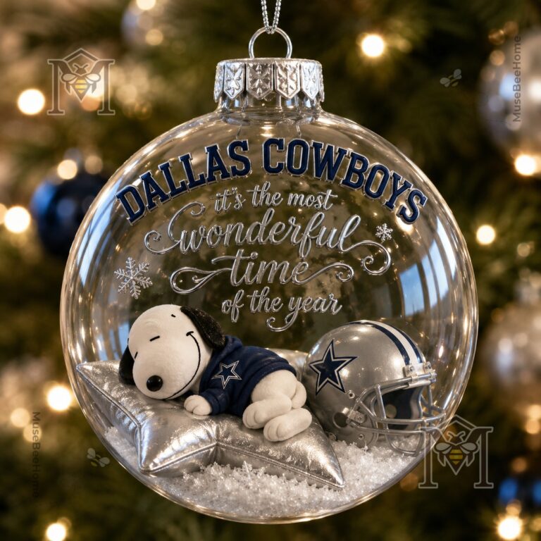 Dallas Cowboys Snoopy Christmas Snow Globe Ornament 2026 - photo 2