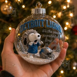 Detroit Lions Snoopy Christmas Snow Globe Ornament 2026 - detailed view of lion mane and team helmet