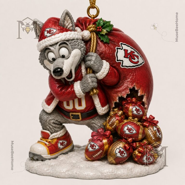Kansas City Chiefs Santa Christmas 2026 Ornament - close-up of wolf's face and sack