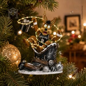 San Antonio Spurs The Coyote Lasso Tangle Christmas Ornament 2026 - close-up of The Coyote's face and tangled