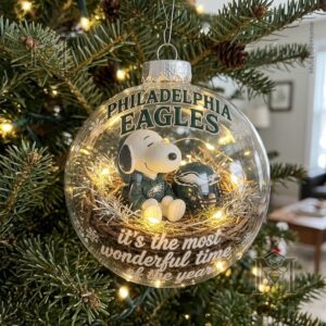 Philadelphia Eagles Snoopy Global Ornament 2026 - photo 3