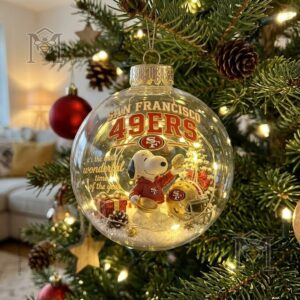 San Francisco 49ers Snoopy Christmas Ornament - close-up of red and gold team details