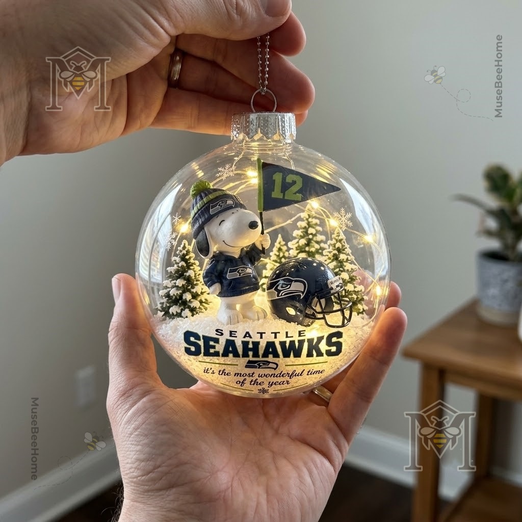 Seattle Seahawks Snoopy Global Ornament 2026 - photo 4