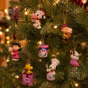 Snoopy Baskin-Robbins Christmas 2026 Advent Calendar - front packaging with coordinating character ornaments