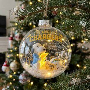 Snoopy Los Angeles Chargers Christmas Global Ornament 2026 - photo 3