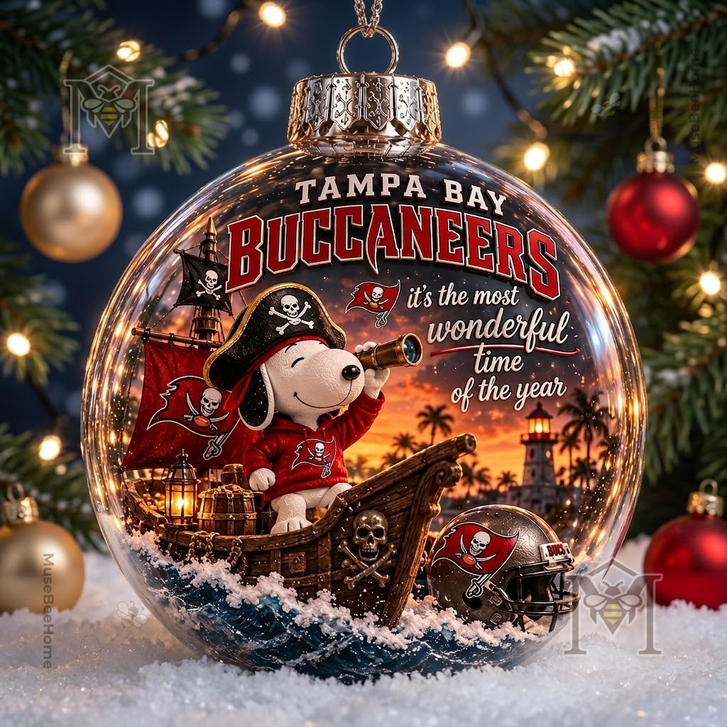 Tampa Bay Buccaneers NFL Snoopy Global Ornament 2026 - photo 2